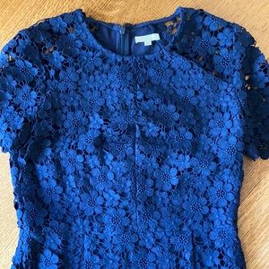 Lovely Shoshanna NAVY floral lace cocktail dress.